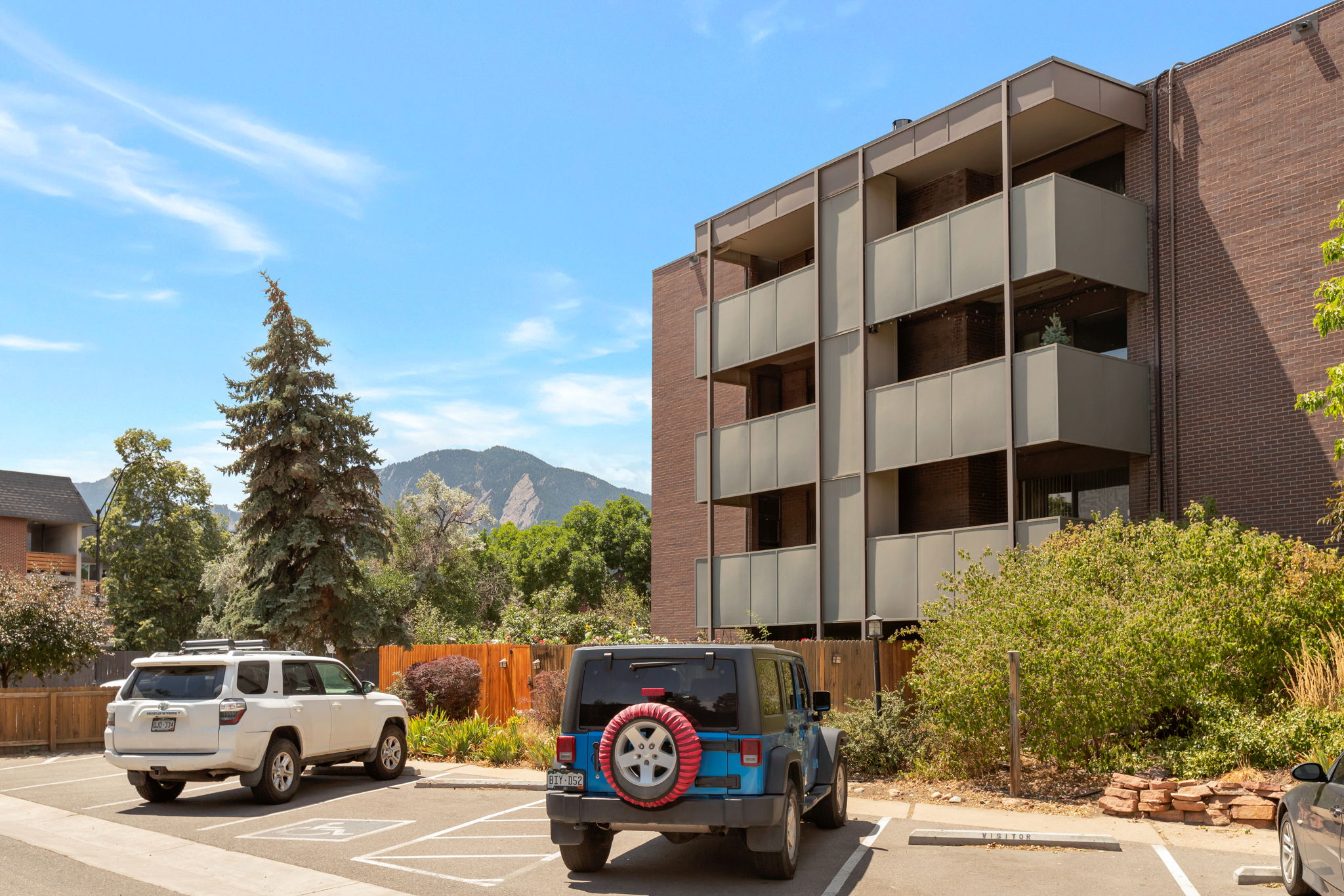 2227 Canyon Boulevard - 201 A